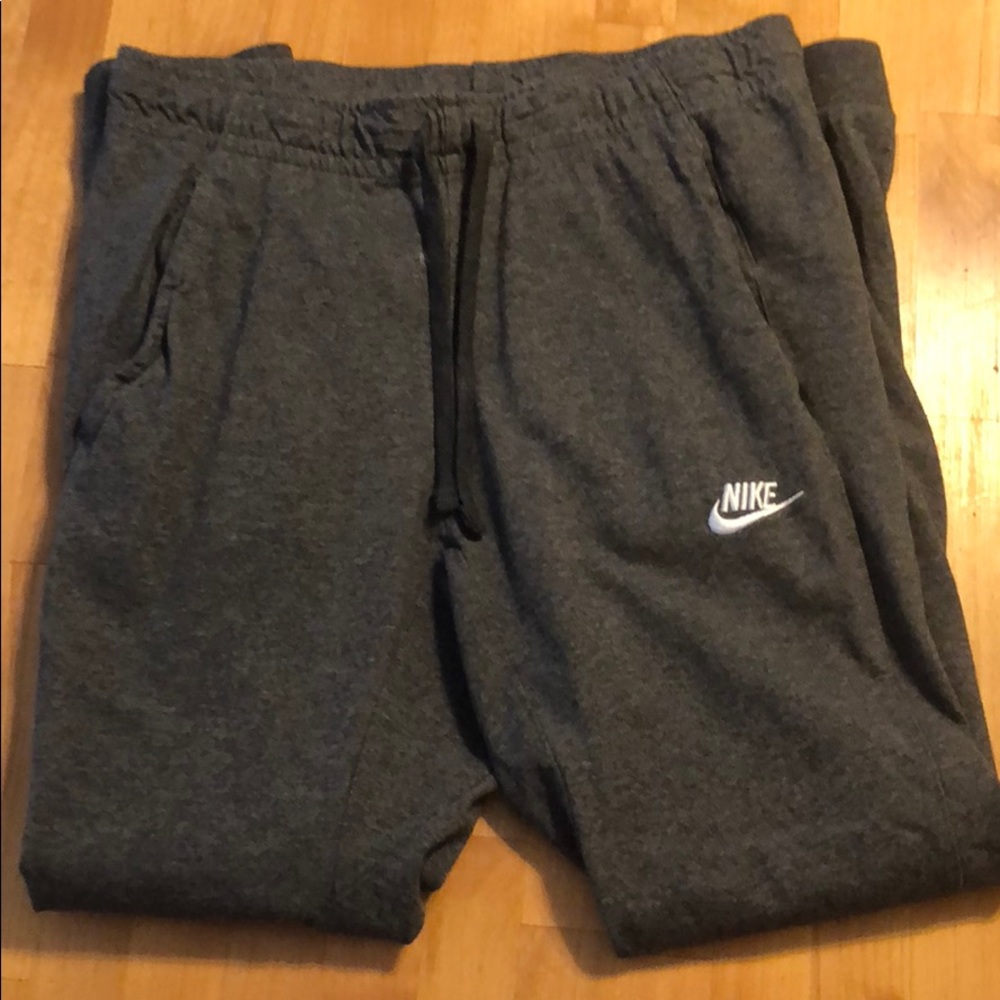 GREY NIKE SWEATPANTS/JOGGERS NWOT, WORN 4x